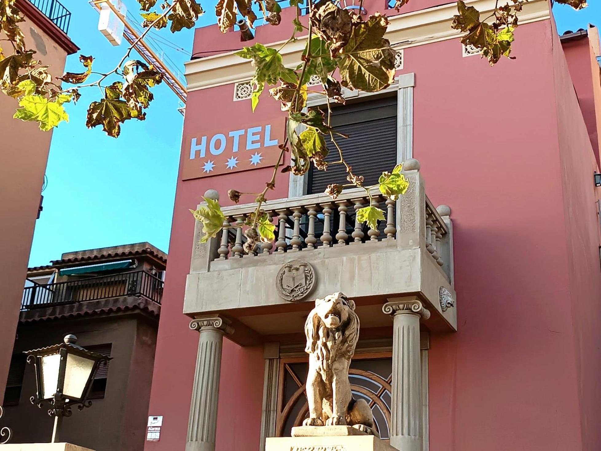 Hotel Llar De Capitans Масноу Экстерьер фото