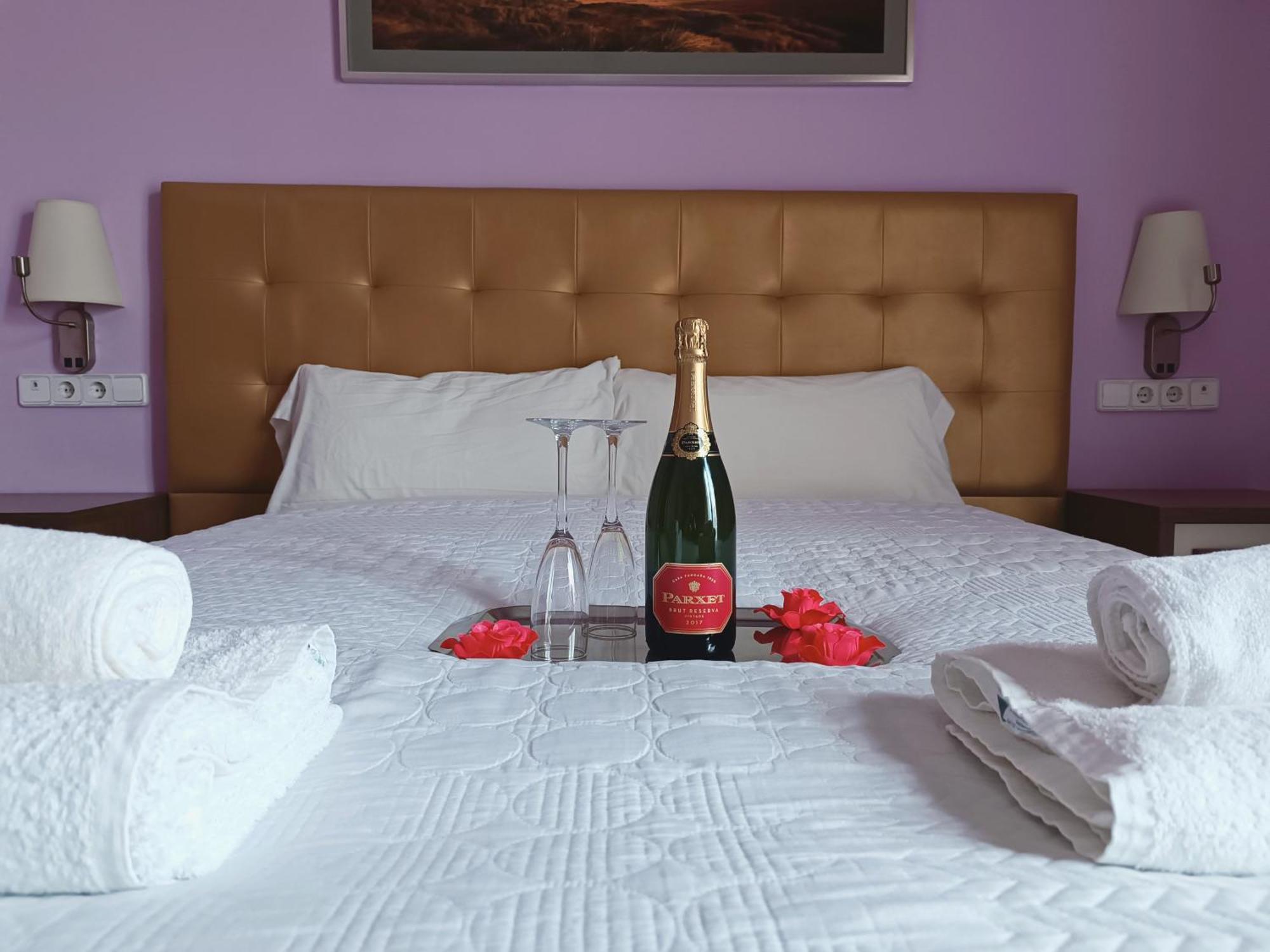 Hotel Llar De Capitans Масноу Экстерьер фото