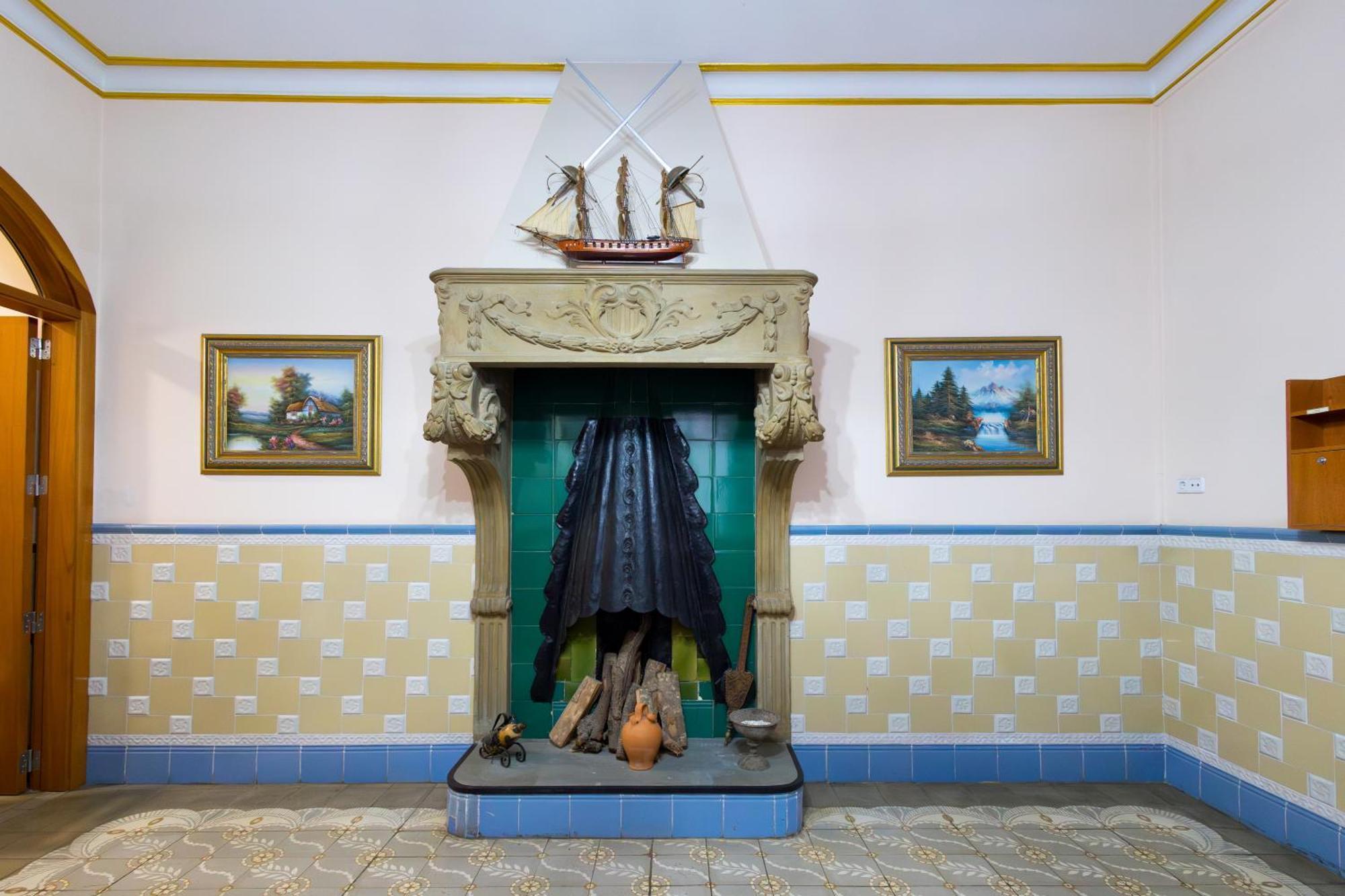 Hotel Llar De Capitans Масноу Экстерьер фото
