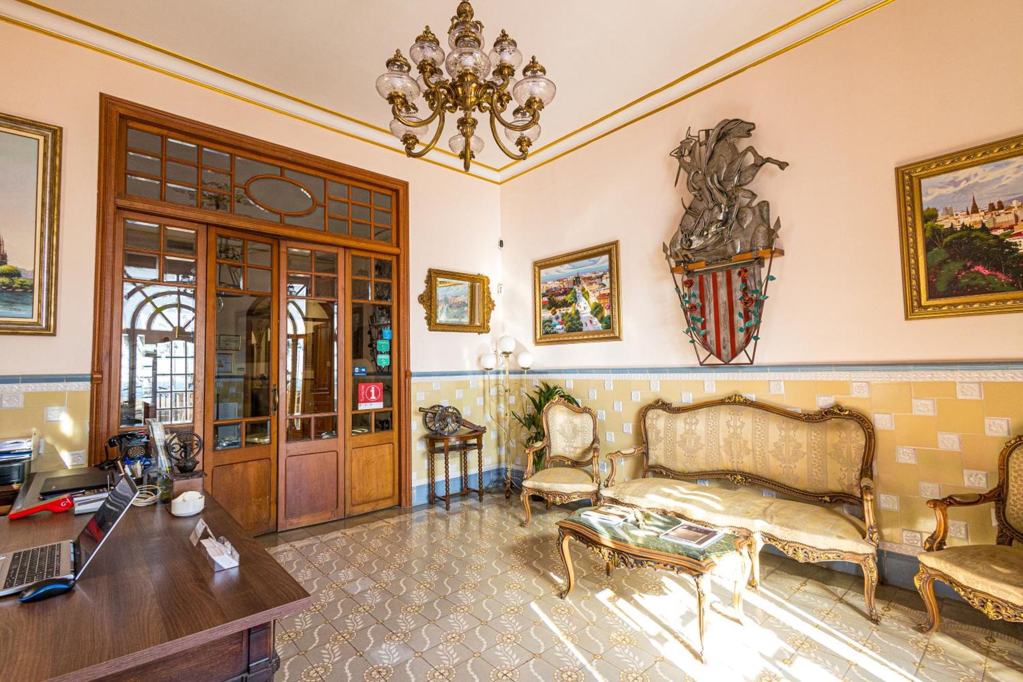 Hotel Llar De Capitans Масноу Экстерьер фото