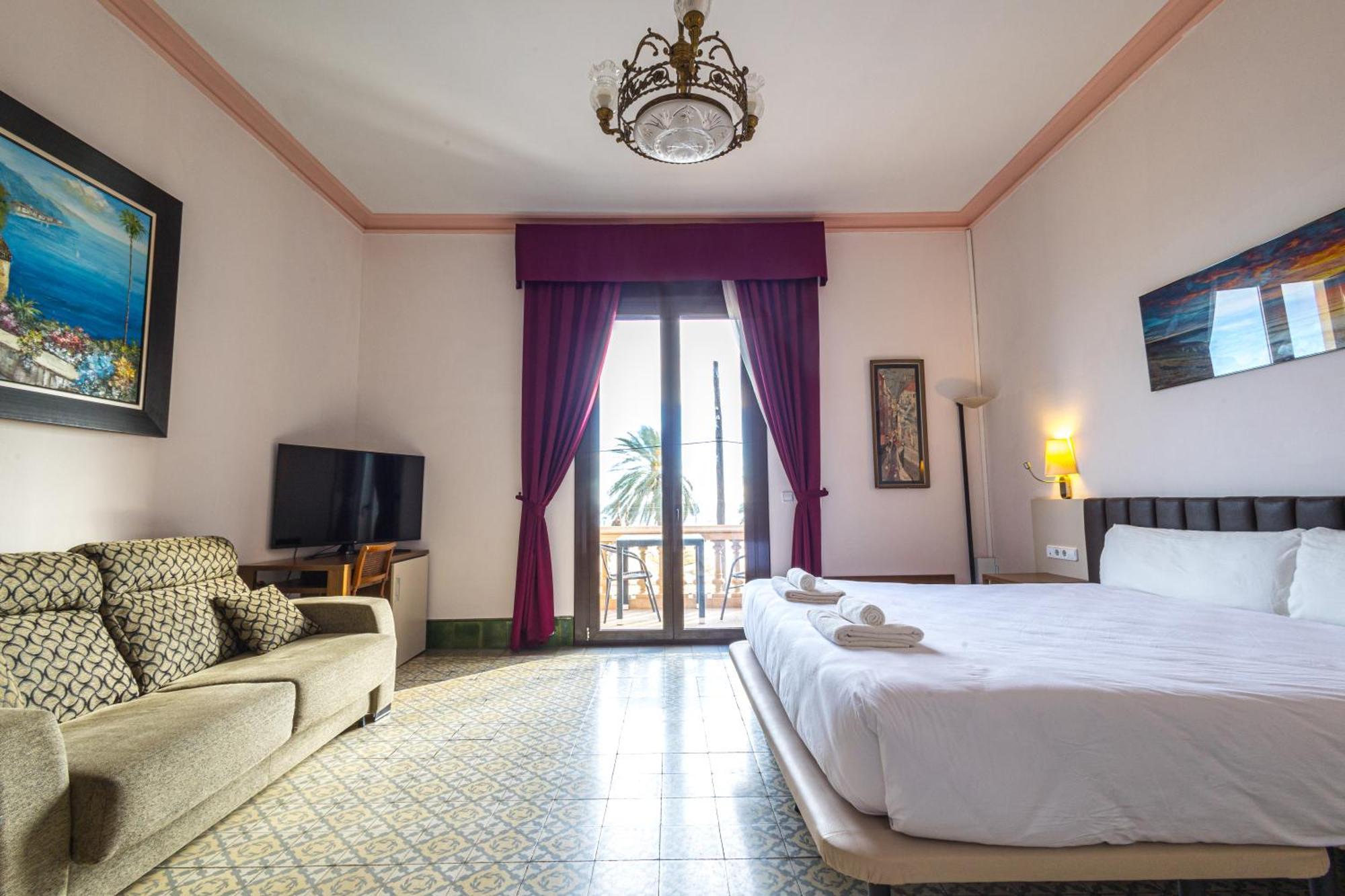Hotel Llar De Capitans Масноу Экстерьер фото
